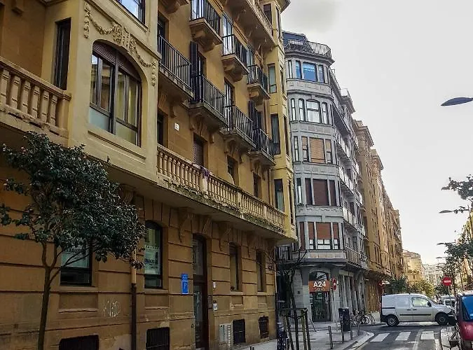 Waves 3* San Sebastian